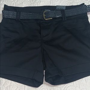 Torrid Ladies black shorts.